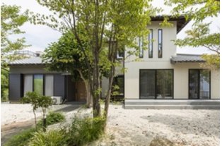 【大人リノベーション】広い庭とLDKがつながる癒しの住まい